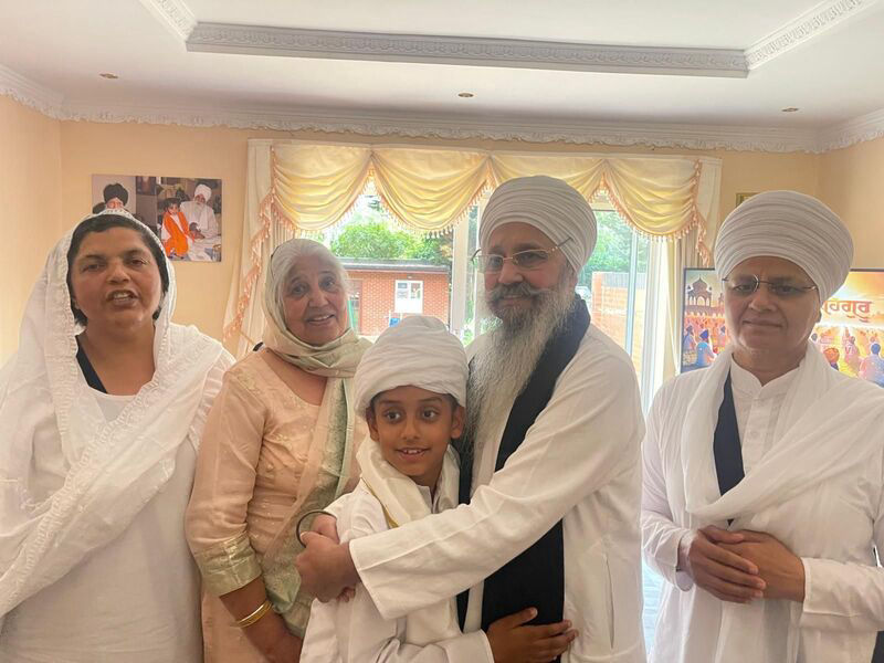 9 year Old Anand reunited with Babaji in UK